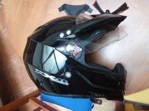 Casco AGV AX-8 Dual Casco AGV AX-8 Dual, vista lateral