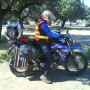 Transportando un perro en una Yamaha XT